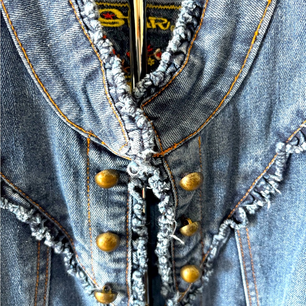 Star Jeans Distressed Denim Vest w Ruffle Trim & Brass Buttons. L Western - Picture 4 of 8